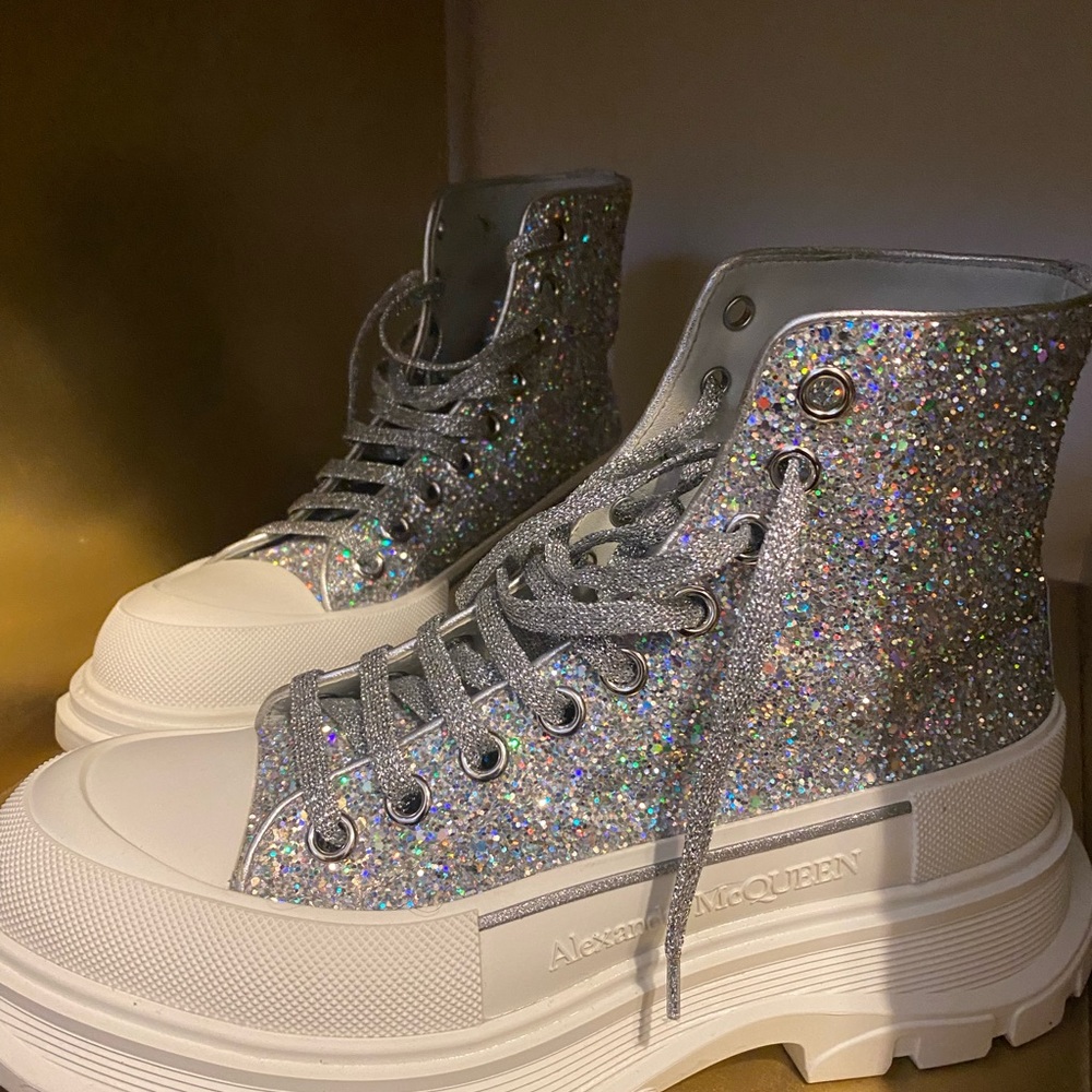 Authentic Sneaker - image 3